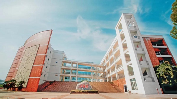 武汉商学院图书馆